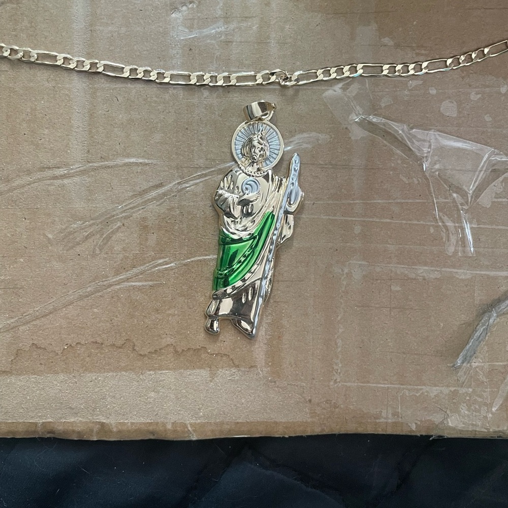 Gold and Green Pendant Necklace